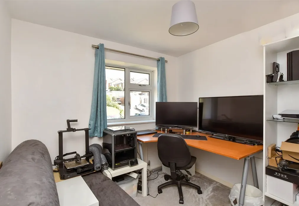 Bedroom 4 - Brentwood Road, Brighton, East Sussex - Wards of Kent