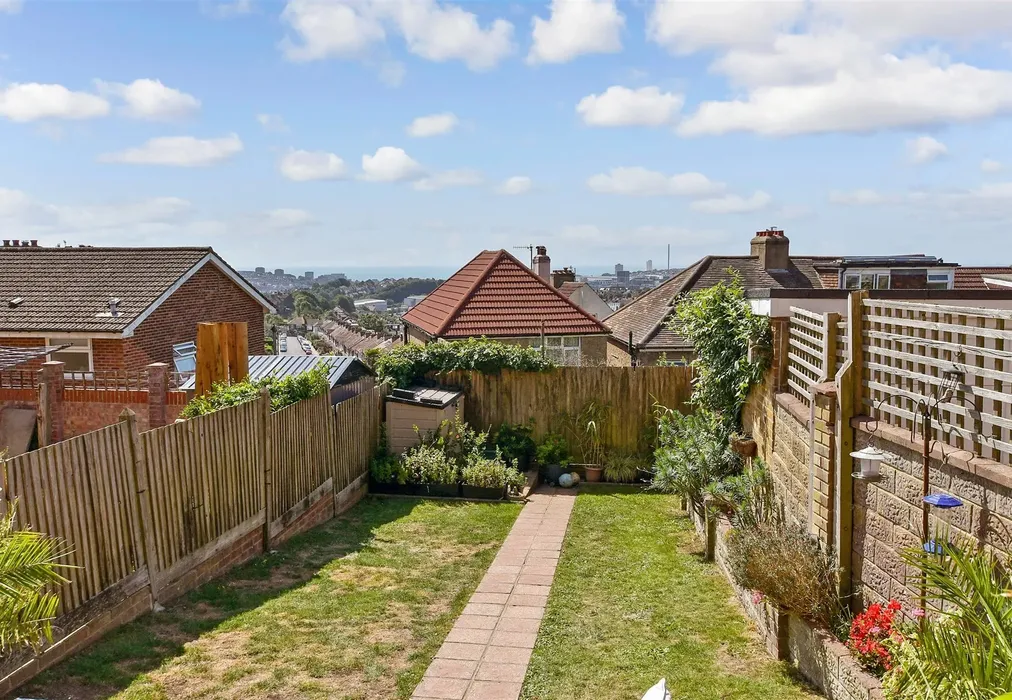 Rear Garden - Brentwood Road, Brighton, East Sussex - Wards of Kent