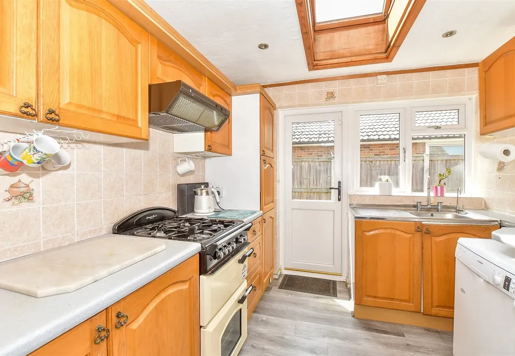 Kitchen - Woodland Way, Dymchurch, Romney Marsh, Kent - Wards of Kent