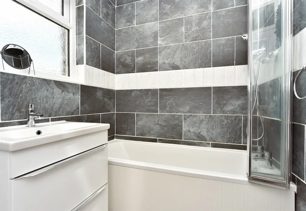 Bathroom - Elm Grove, Sittingbourne, Kent - Wards of Kent