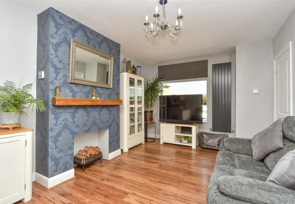 Lounge - Elm Grove, Sittingbourne, Kent - Wards of Kent