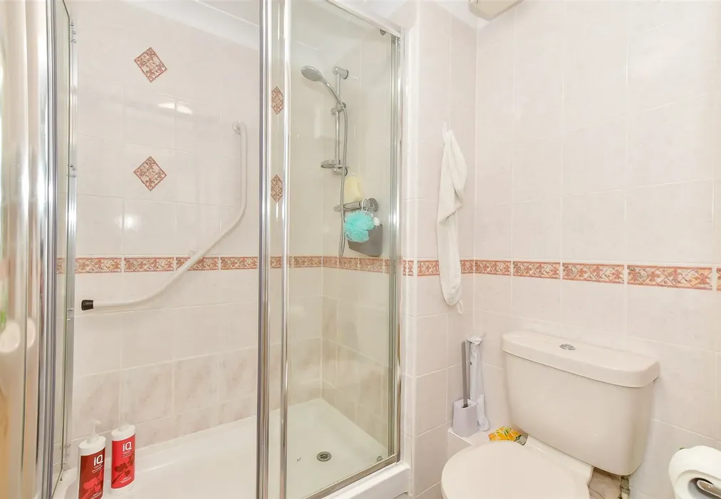Shower Room - Springwell, Havant, Hampshire - Wards of Kent