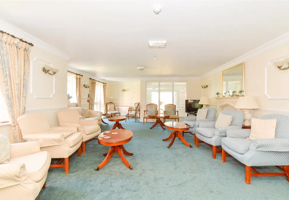 Internal Lifestyle Photograph - Springwell, Havant, Hampshire - Wards of Kent