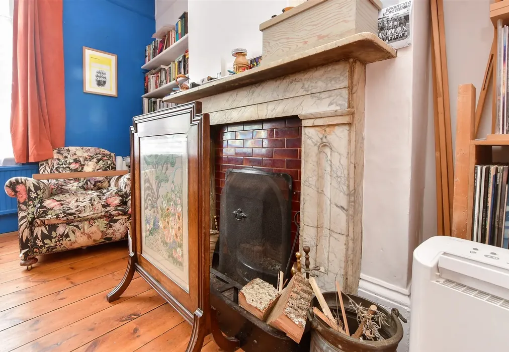 Internal Feature - Grotto Road, Cliftonville, Margate, Kent - Wards of Kent