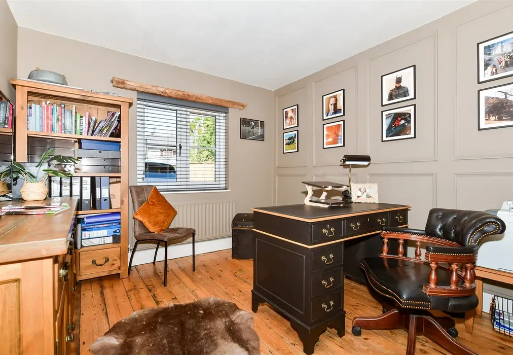 Office/Bedroom 4 - Robin Hood Lane (Lower), Walderslade, Chatham, Kent - Wards of Kent