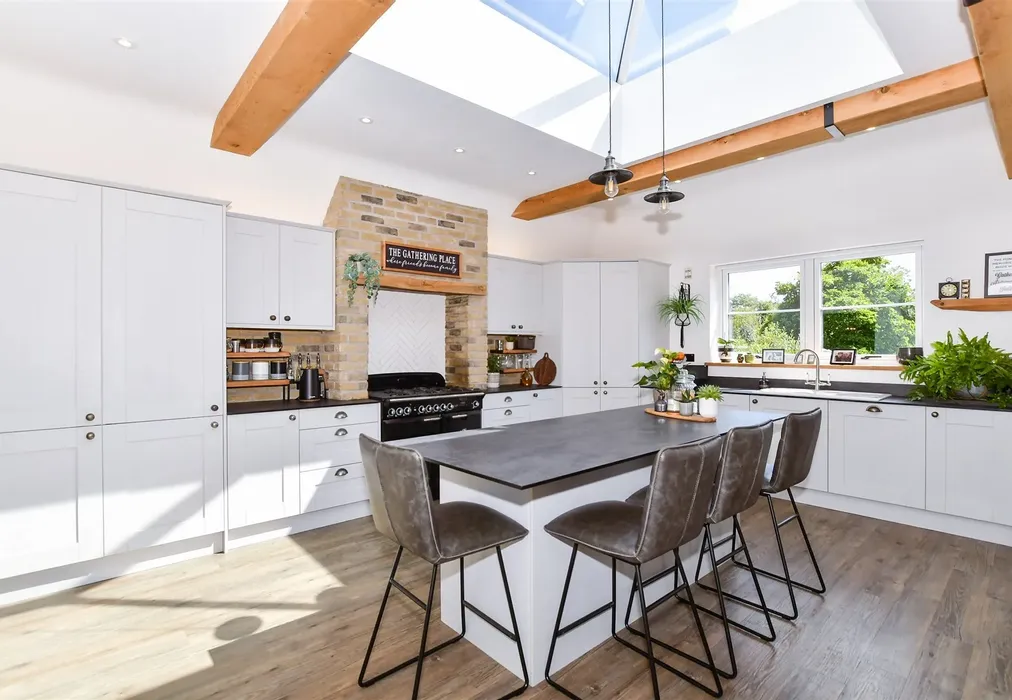 Kitchen/Family Room - Robin Hood Lane (Lower), Walderslade, Chatham, Kent - Wards of Kent