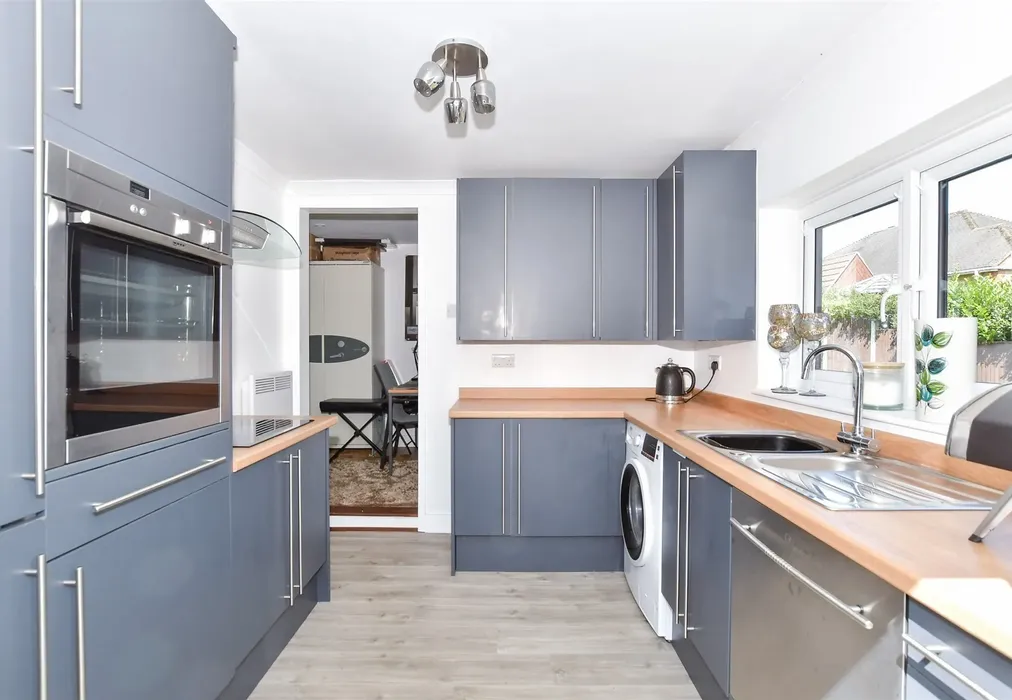 Annexe Kitchen - Robin Hood Lane (Lower), Walderslade, Chatham, Kent - Wards of Kent