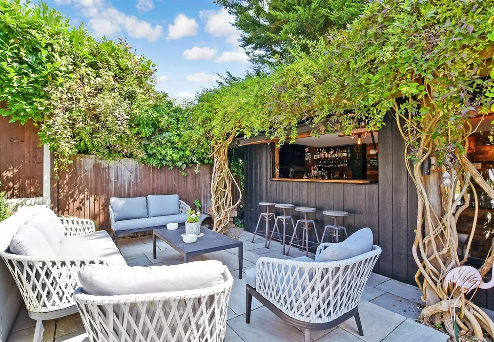 Rear Garden - Robin Hood Lane (Lower), Walderslade, Chatham, Kent - Wards of Kent