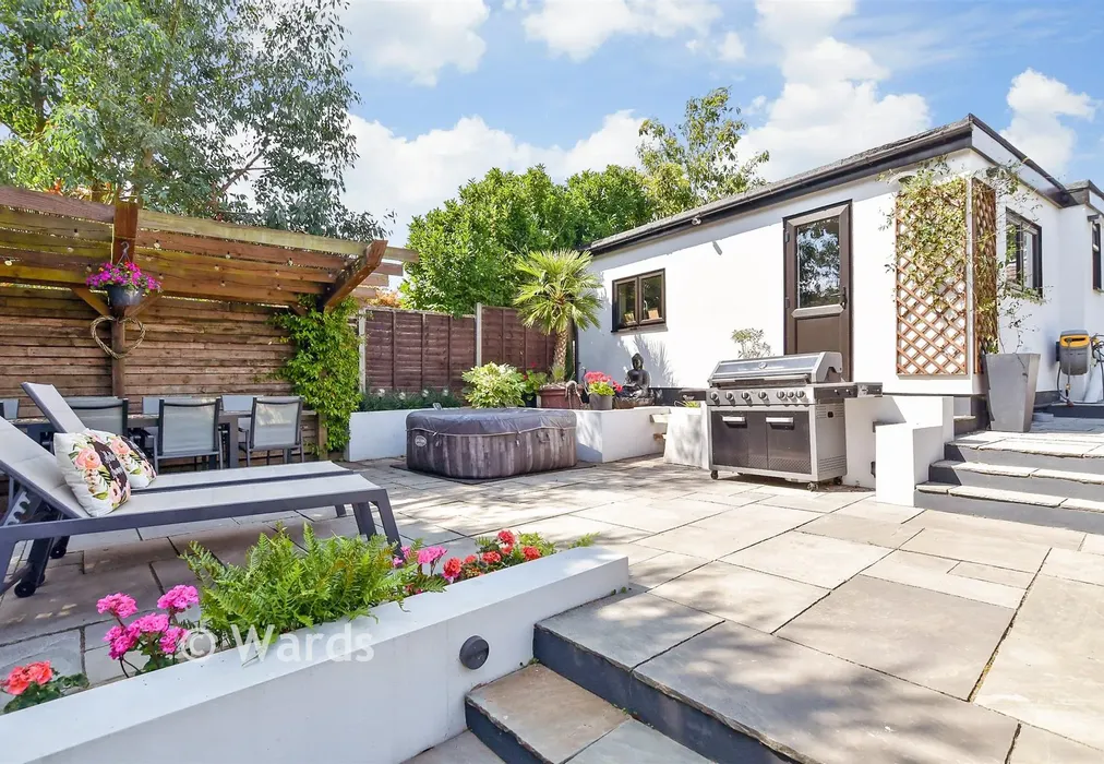 Rear Garden - Robin Hood Lane (Lower), Walderslade, Chatham, Kent - Wards of Kent