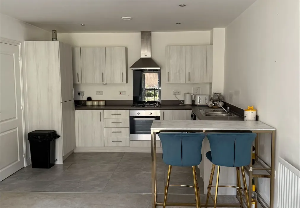 Kitchen/Diner - Chimney Avenue, Maidstone, Kent - Wards of Kent