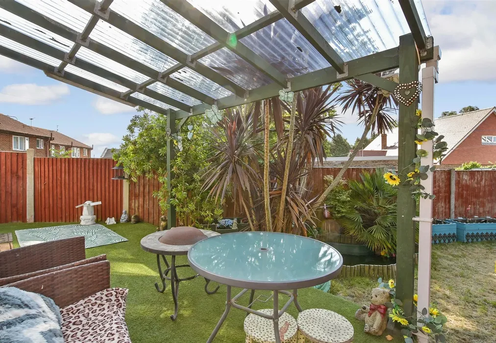 Rear Garden - Chapel Street, Minster-On-Sea, Sheerness, Kent - Wards of Kent