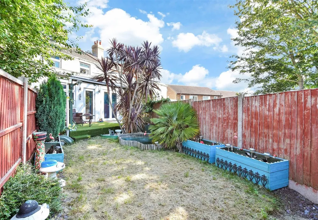 Rear Garden - Chapel Street, Minster-On-Sea, Sheerness, Kent - Wards of Kent
