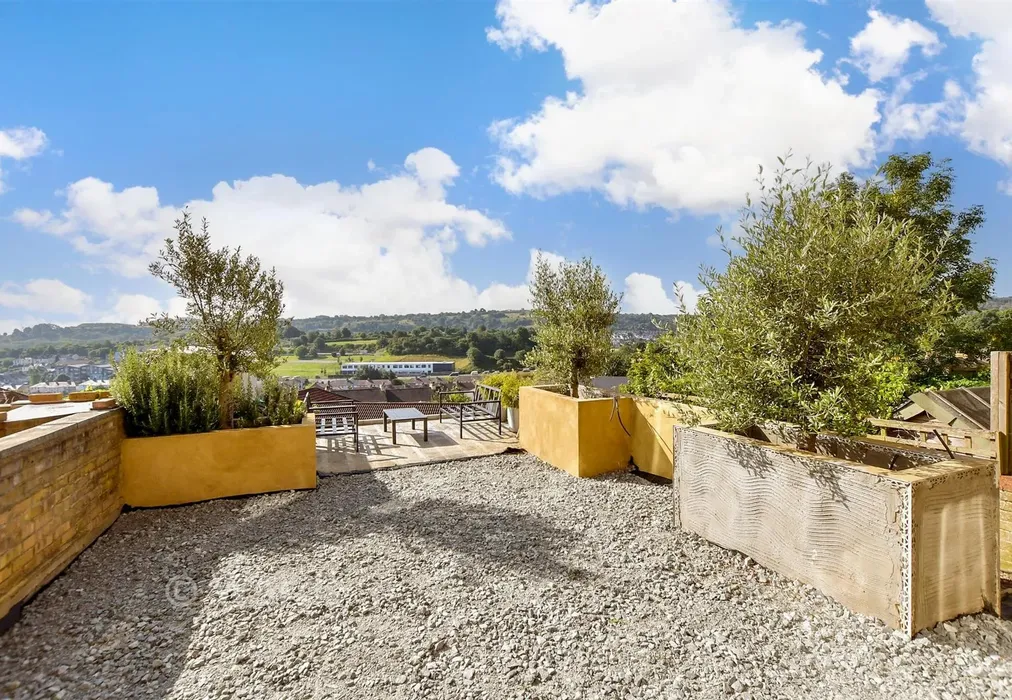 Rear Garden - Harbour View Road, Dover, Kent - Wards of Kent