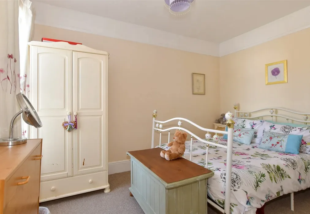 Bedroom 2 - Wellesley Road, Sheerness, Kent - Wards of Kent