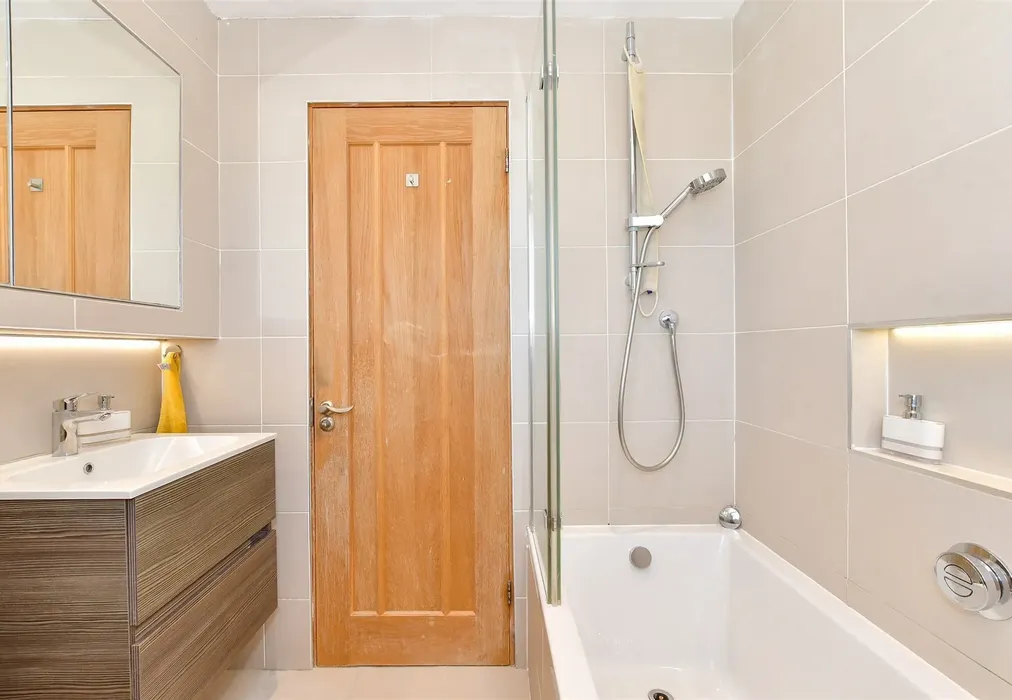 Bathroom - Derwent Close, Waterlooville, Hampshire - Wards of Kent