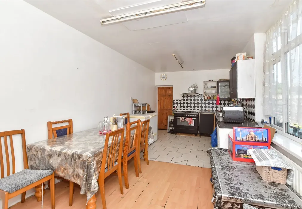 Kitchen/ Breakfast Room - Shelley Avenue, London - Wards of Kent