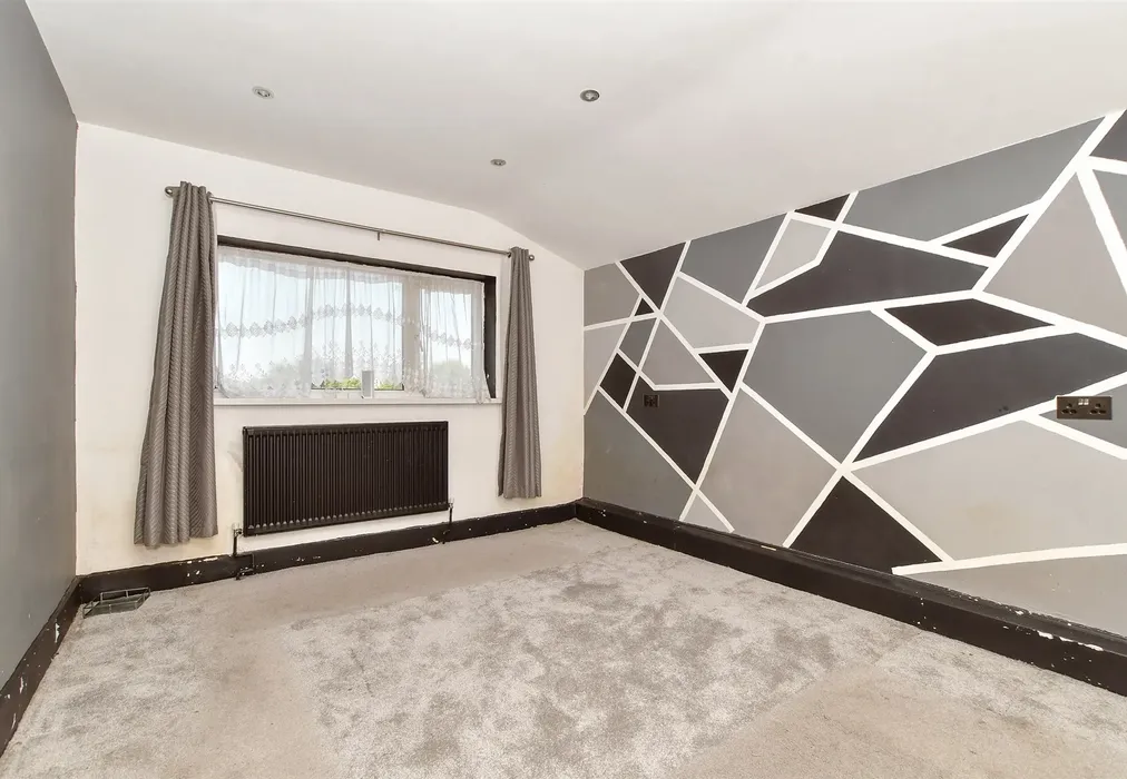 Bedroom 4 - Shelley Avenue, London - Wards of Kent