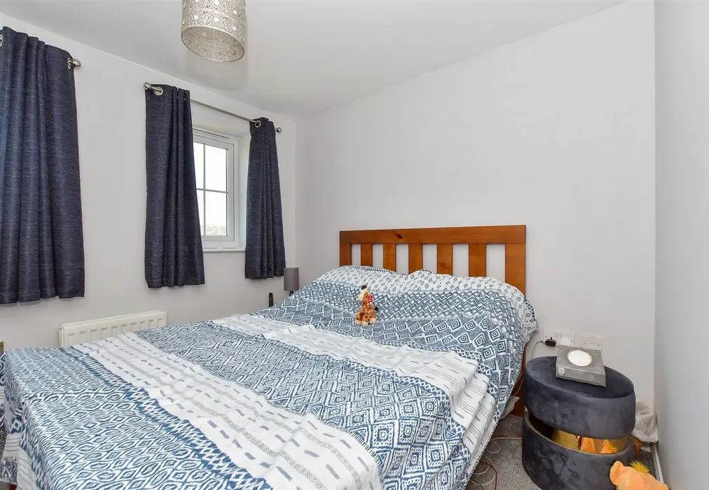 Bedroom 1 - Primrose Way, Minster On Sea, Sheerness, Kent - Wards of Kent