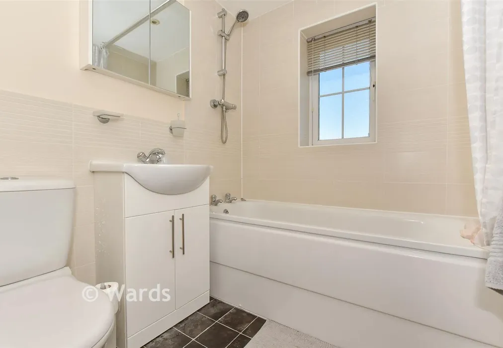 Bathroom - Primrose Way, Minster On Sea, Sheerness, Kent - Wards of Kent