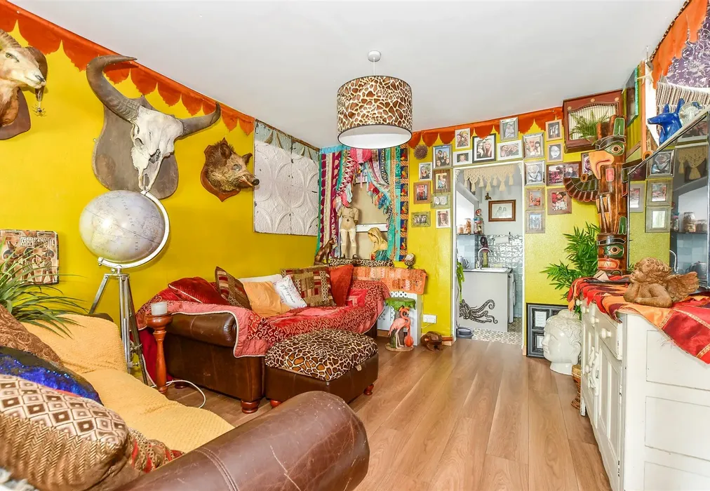 Lounge/ Diner - Blenheim Road, Littlestone, Kent - Wards of Kent
