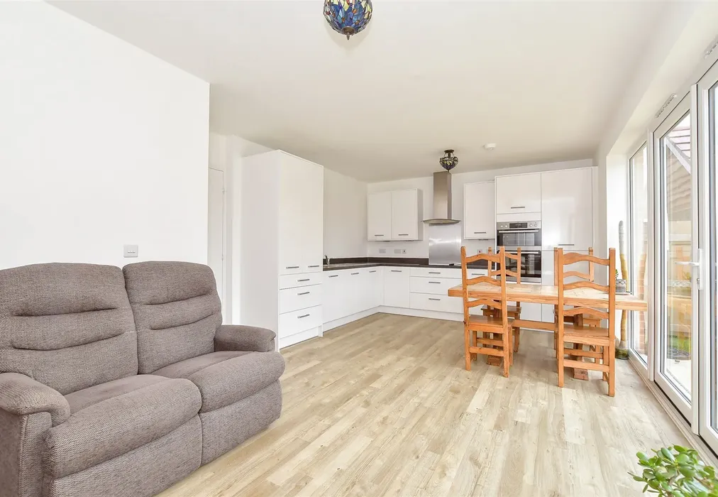 Kitchen/Diner - Horseshoe Way, Yapton, West Sussex - Wards of Kent