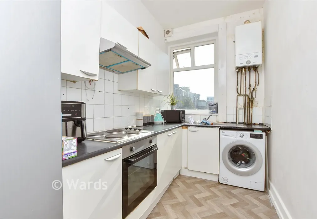 Kitchen - Athelstan Road, Cliftonville, Margate, Kent - Wards of Kent