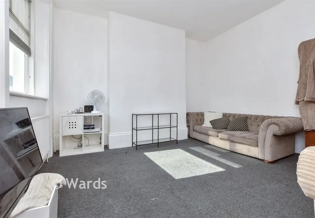 Lounge - Athelstan Road, Cliftonville, Margate, Kent - Wards of Kent