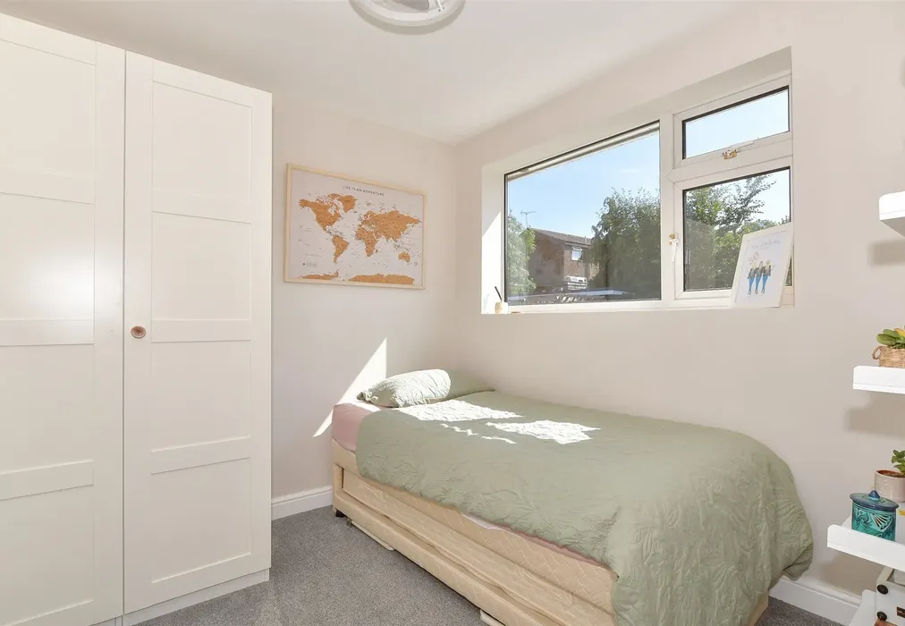 Bedroom 2 - Silverspot Close, Rainham, Gillingham, Kent - Wards of Kent