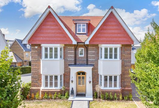 High Road, Chigwell, Essex - Wards of Kent