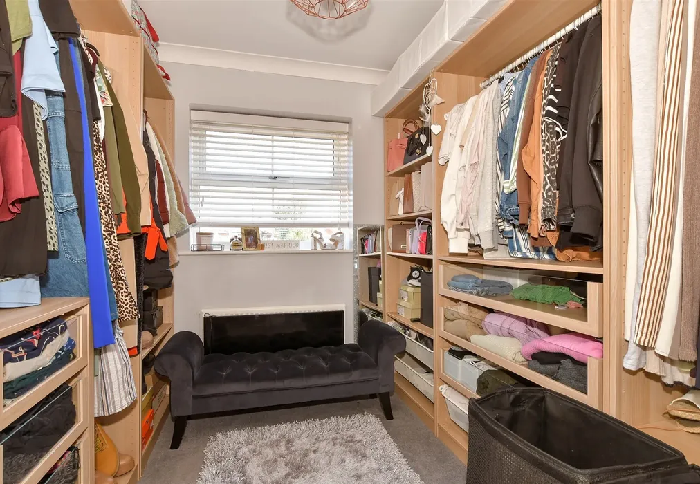 Bedroom 3 - Walsby Drive, Kemsley, Sittingbourne, Kent - Wards of Kent