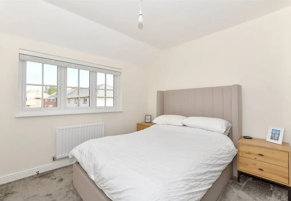 Bedroom 1 - Neptune Way, Yapton, Arundel, West Sussex - Wards of Kent