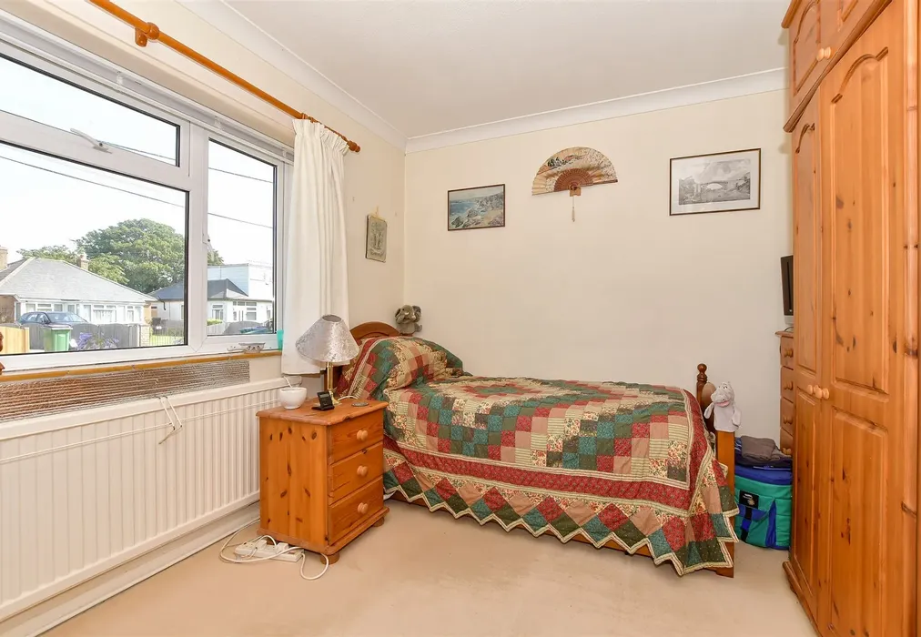 Bedroom 2 - Seaway Gardens, St. Mary's Bay, Romney Marsh, Kent - Wards of Kent