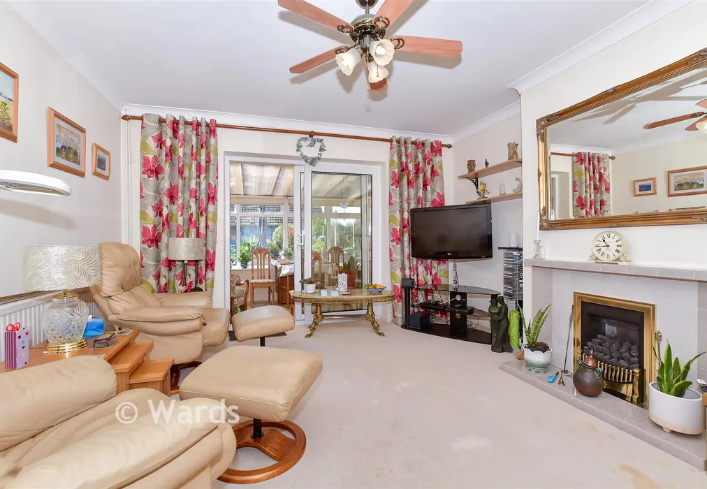 Lounge - Seaway Gardens, St. Mary's Bay, Romney Marsh, Kent - Wards of Kent