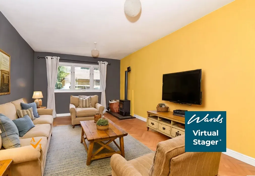 Family Room (Farmhouse style) - Mill Street, East Malling, West Malling, Kent - Wards of Kent