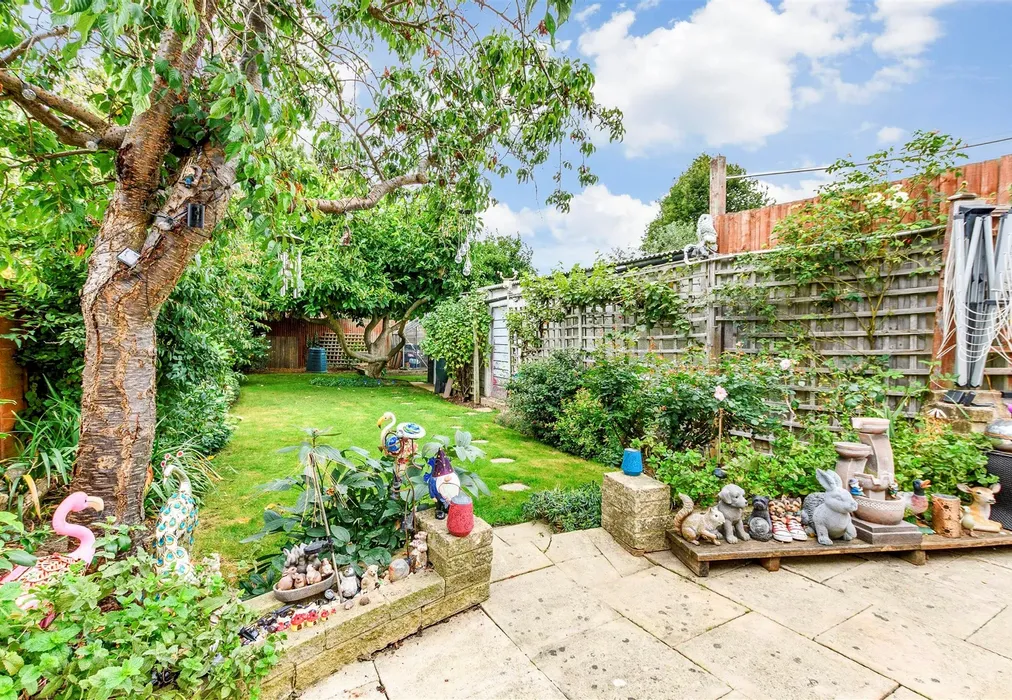 Rear Garden - Kynaston Road, Orpington, Kent - Wards of Kent