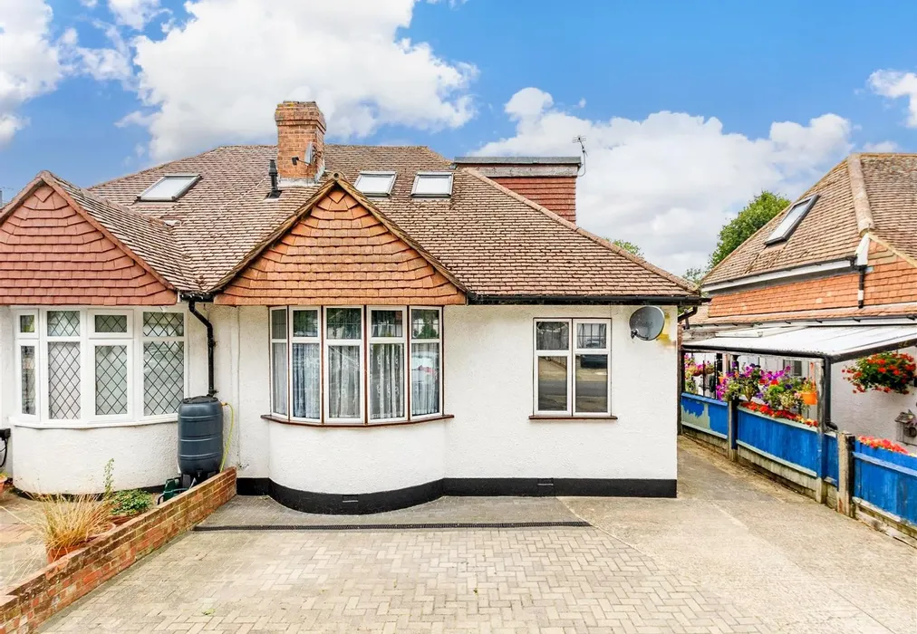 Front (Web) - Kynaston Road, Orpington, Kent - Wards of Kent