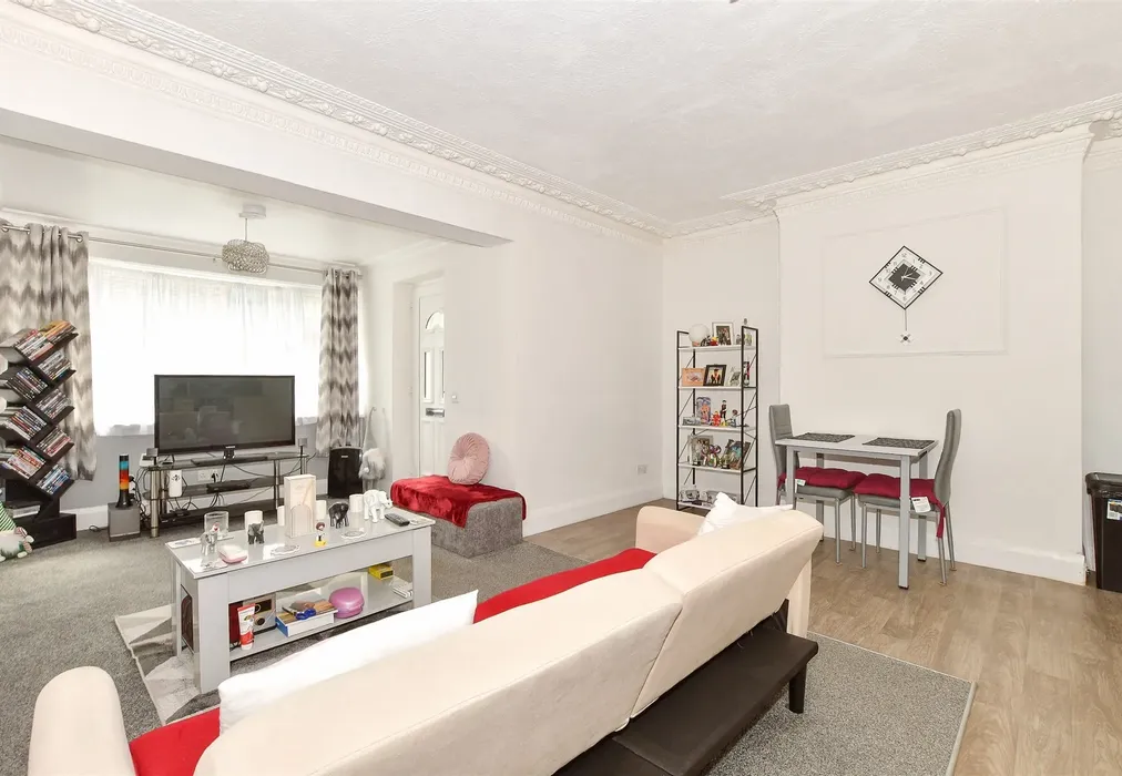 Kitchen/Lounge/Dining Room - Stockcroft Road, Balcombe, Haywards Heath, West Sussex - Wards of Kent