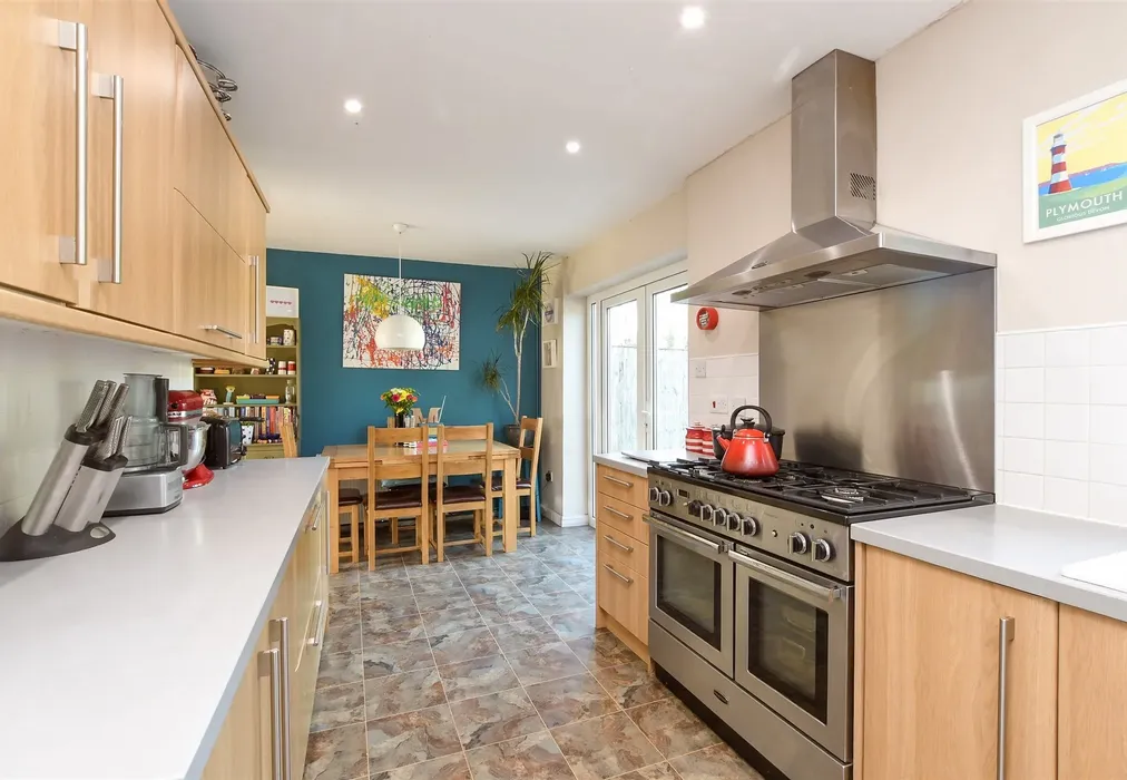 Kitchen/Dining Area - Ashdown Road, Reigate, Surrey - Wards of Kent