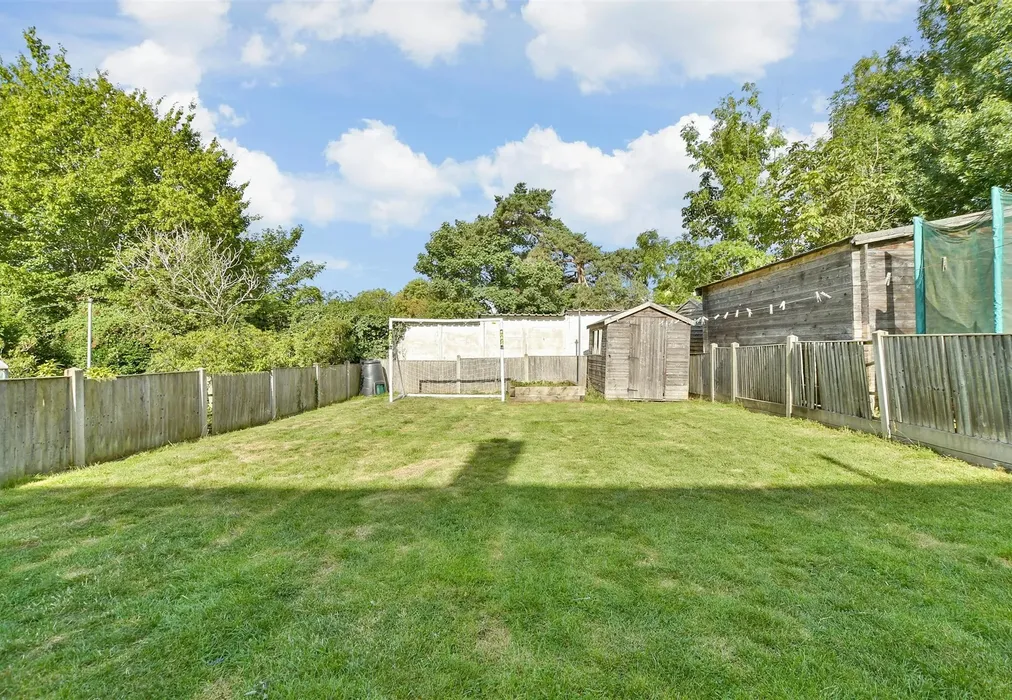 Rear Garden - Ashdown Road, Reigate, Surrey - Wards of Kent