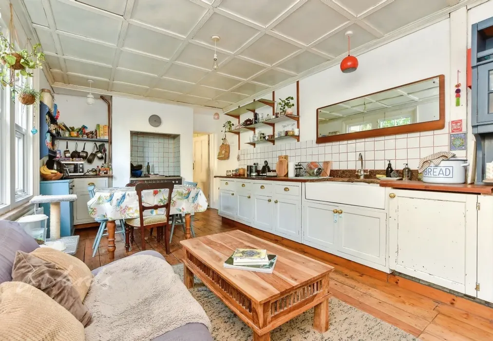 Madeira kitchen use - Madeira Road Margate CT9 - Wards of Kent