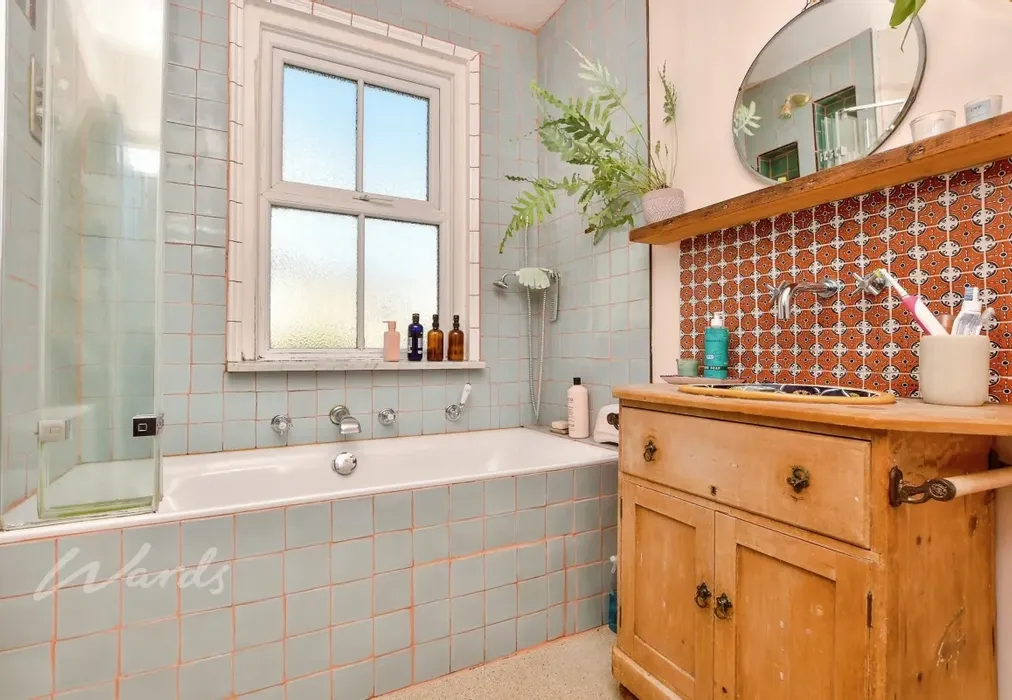 madeira bath use - Madeira Road Margate CT9 - Wards of Kent