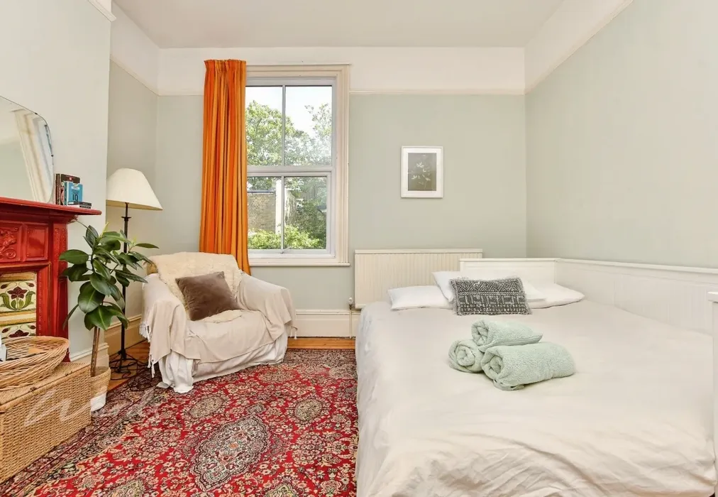 Madeira bed 2 use - Madeira Road Margate CT9 - Wards of Kent