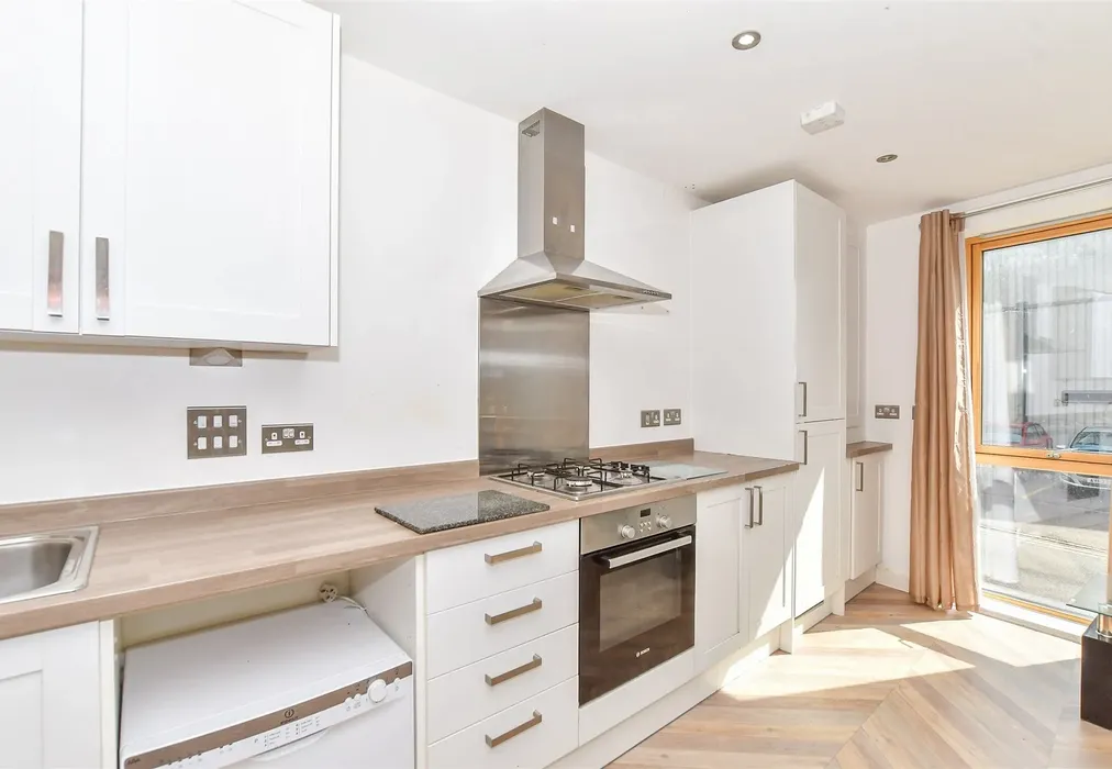 Lounge/ Diner/ Kitchen - Avebury Avenue, Tonbridge, Kent - Wards of Kent
