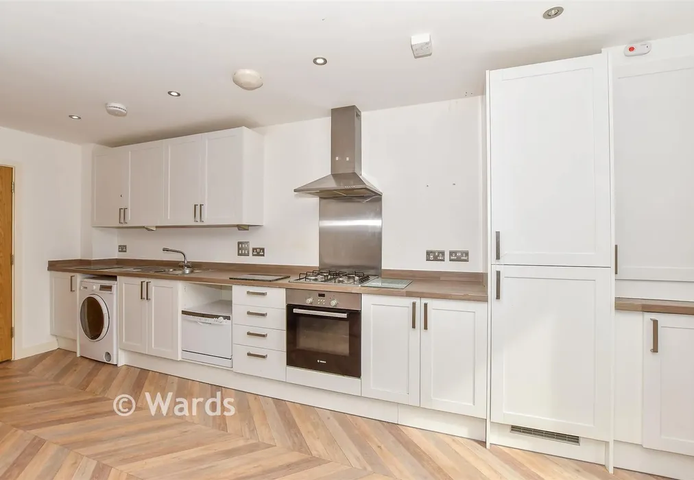 Lounge/ Diner/ Kitchen - Avebury Avenue, Tonbridge, Kent - Wards of Kent
