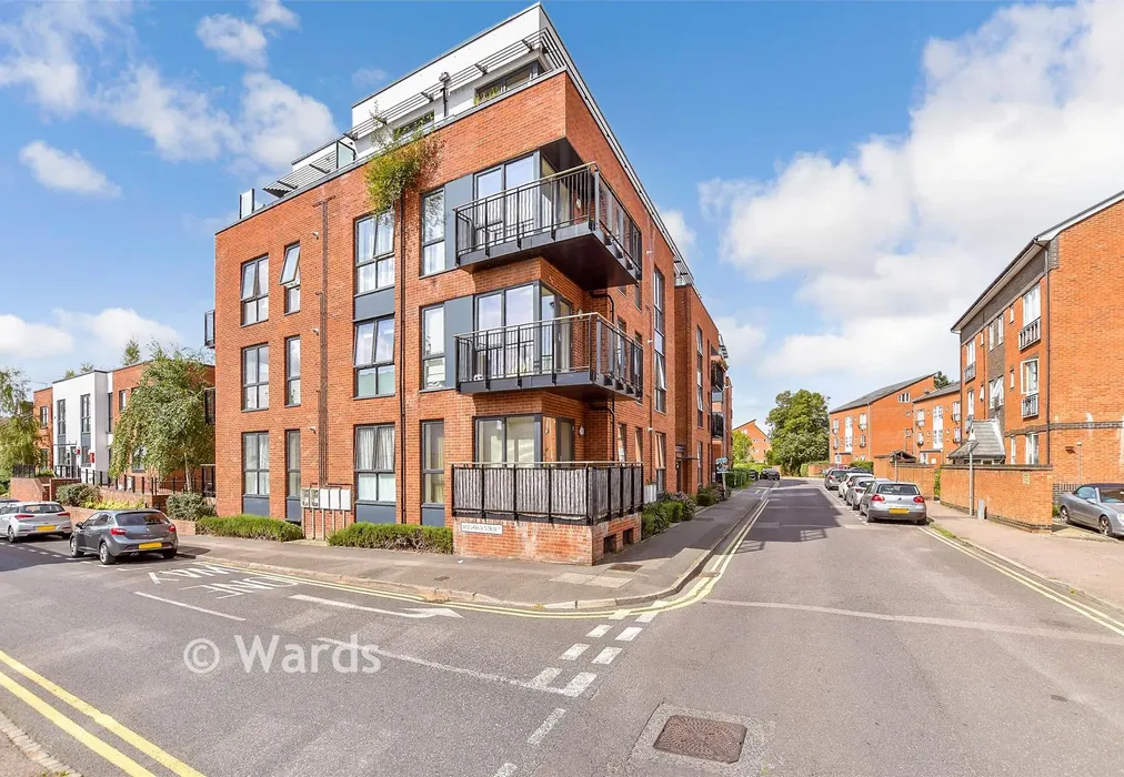Side Elevation - Avebury Avenue, Tonbridge, Kent - Wards of Kent