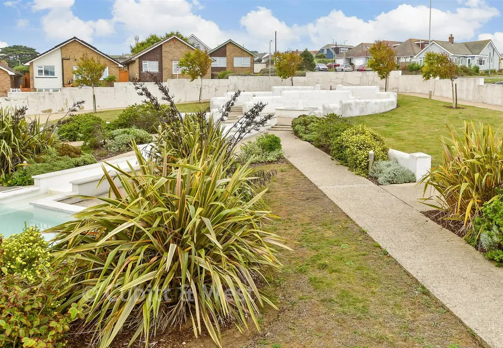 Communal Gardens - Longridge Avenue, Brighton, East Sussex - Wards of Kent