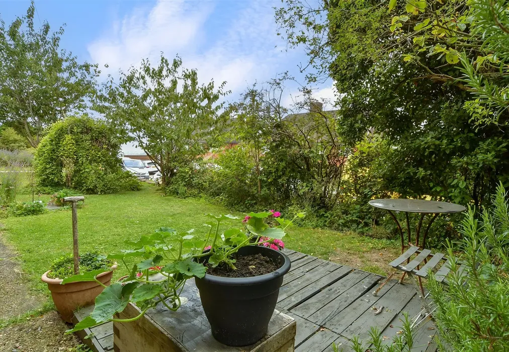 Front Garden - Fernhurst Crescent, Hollingbury, Brighton, East Sussex - Wards of Kent