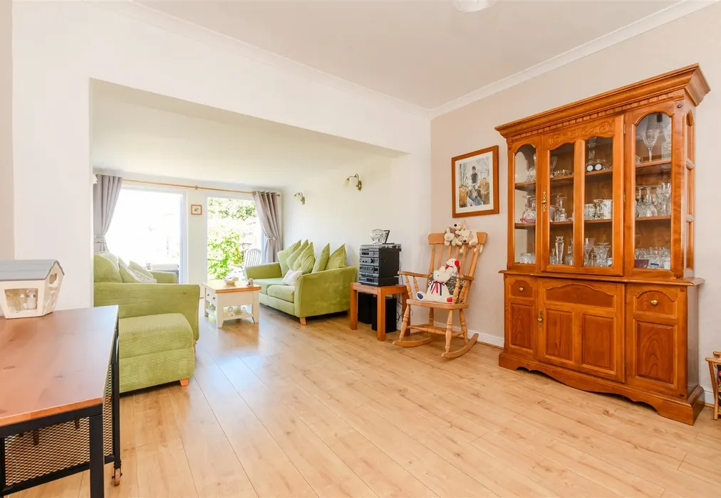 Lounge - Westbrooke Crescent, Welling, Kent - Wards of Kent