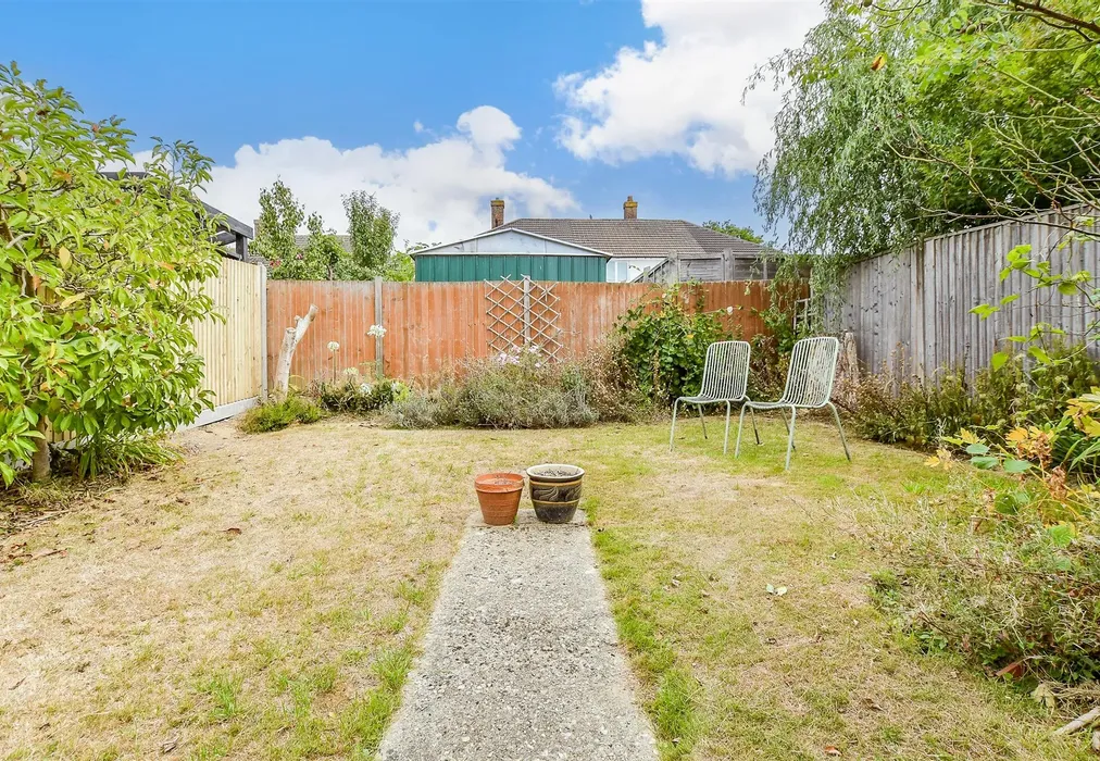 Rear Garden - Hunt Road, Tonbridge, Kent - Wards of Kent