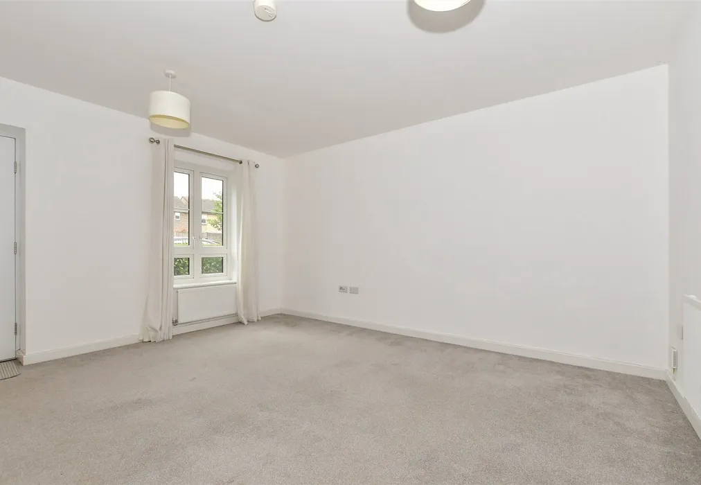 Lounge - Ellson Close, Ashford, Kent - Wards of Kent